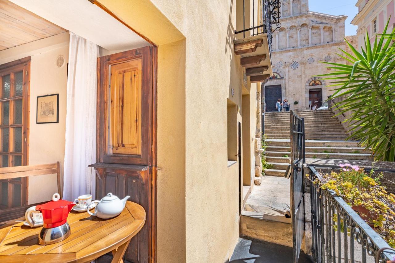 Una Splendida Vista Sulla Cattedrale - Wifi - Ac 칼리아리 외부 사진