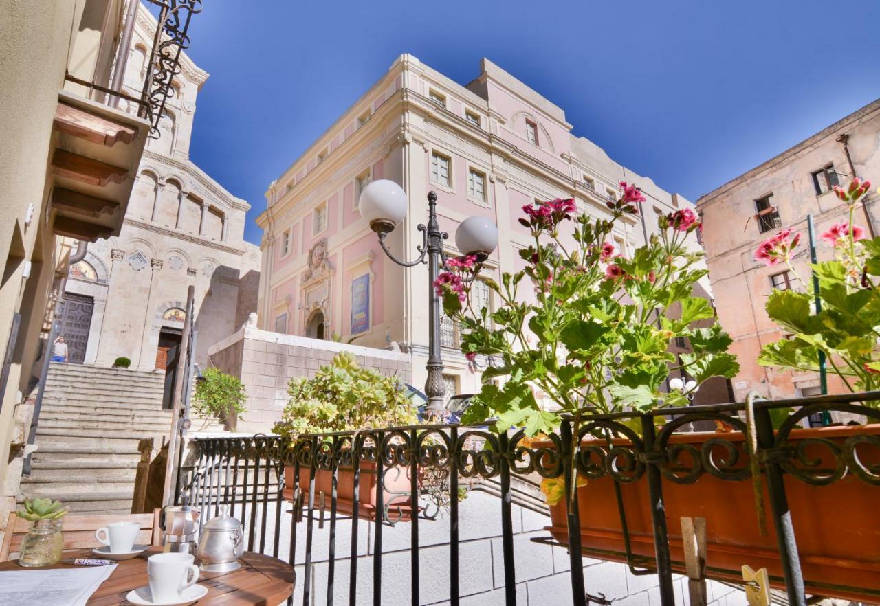 Una Splendida Vista Sulla Cattedrale - Wifi - Ac 칼리아리 외부 사진